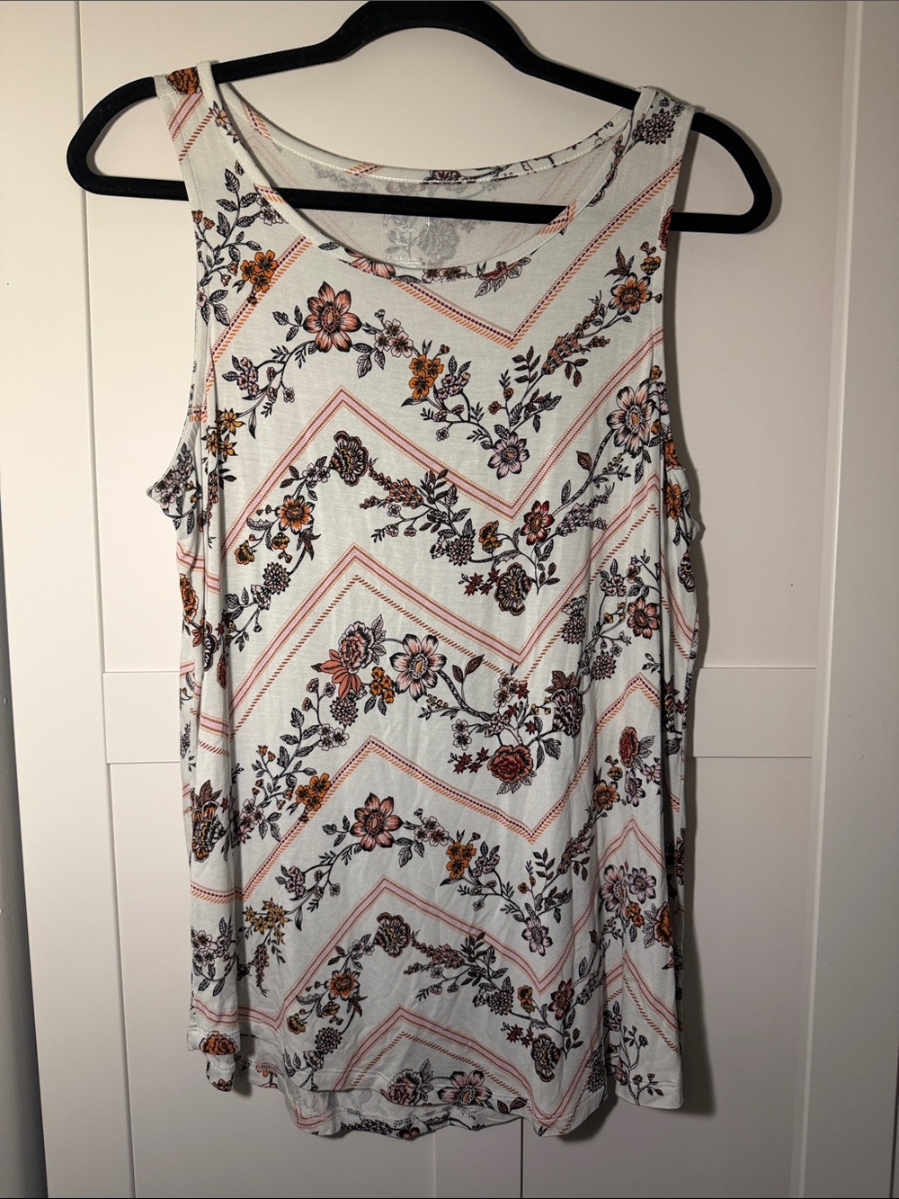 Maurices White Floral Chevron Tank Top